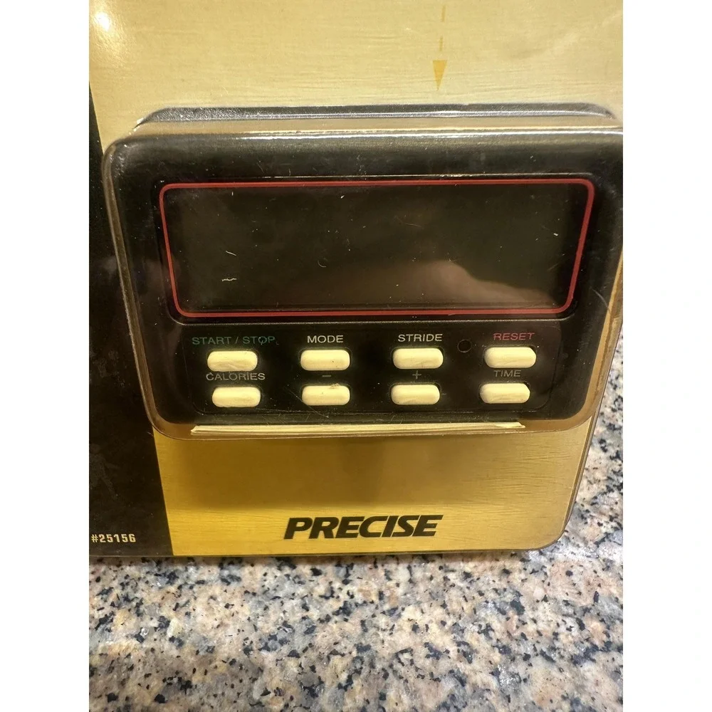 VTG Precise Ultra Step II‎ Electronic Pedometer Clip-On Calorie Counter Walking